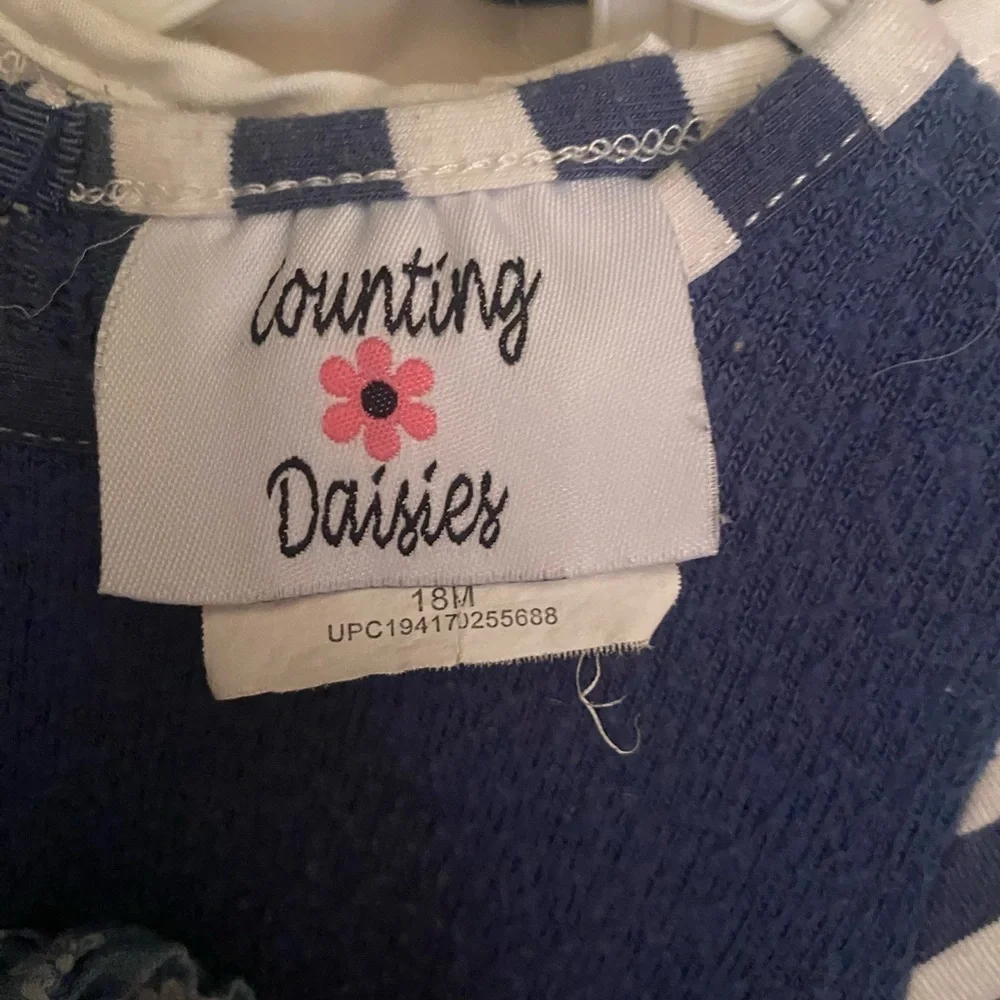 Counting‎ Daisies Outfit